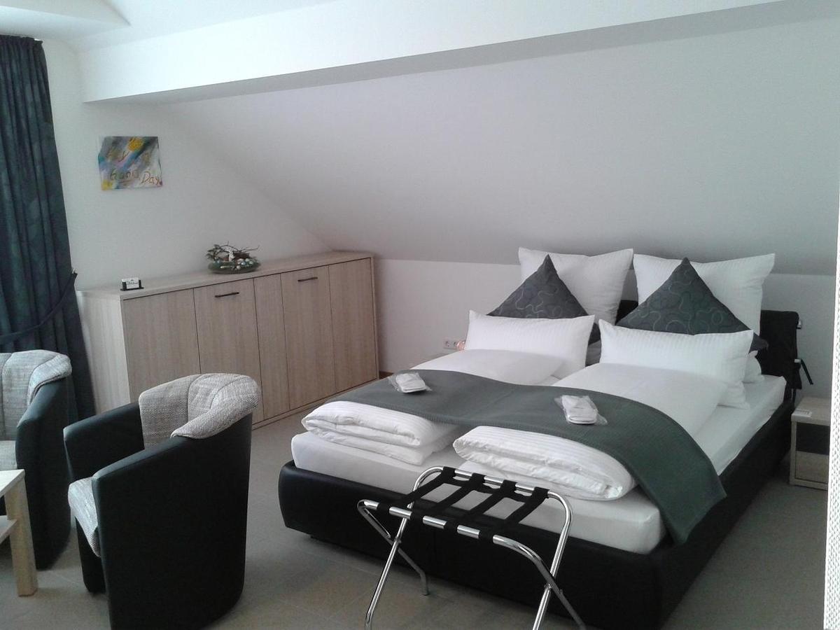 Dzt-Schwarzwaldhotel Garni Unterkirnach Ruang foto